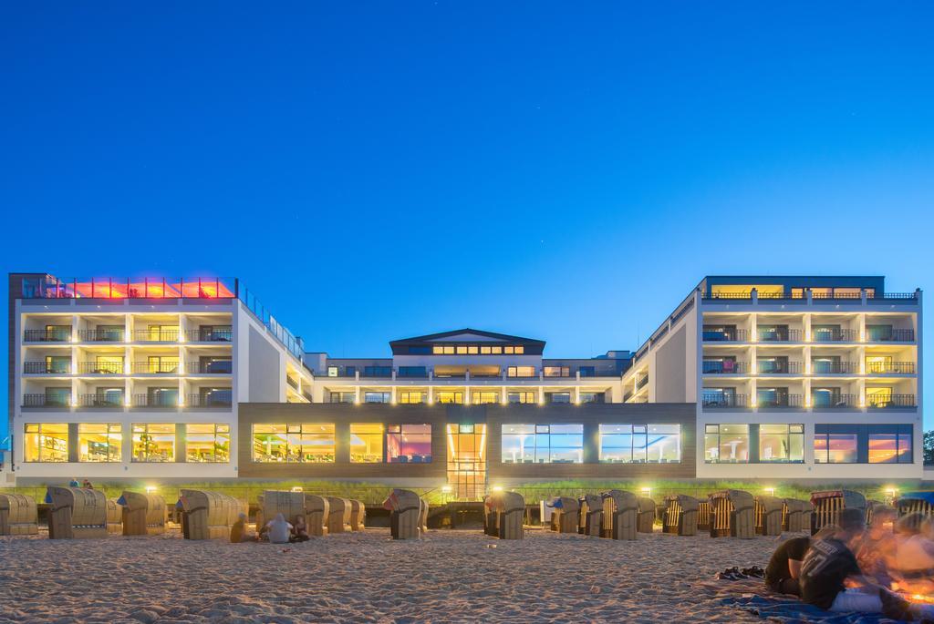 Hotel Bayside Scharbeutz Esterno foto